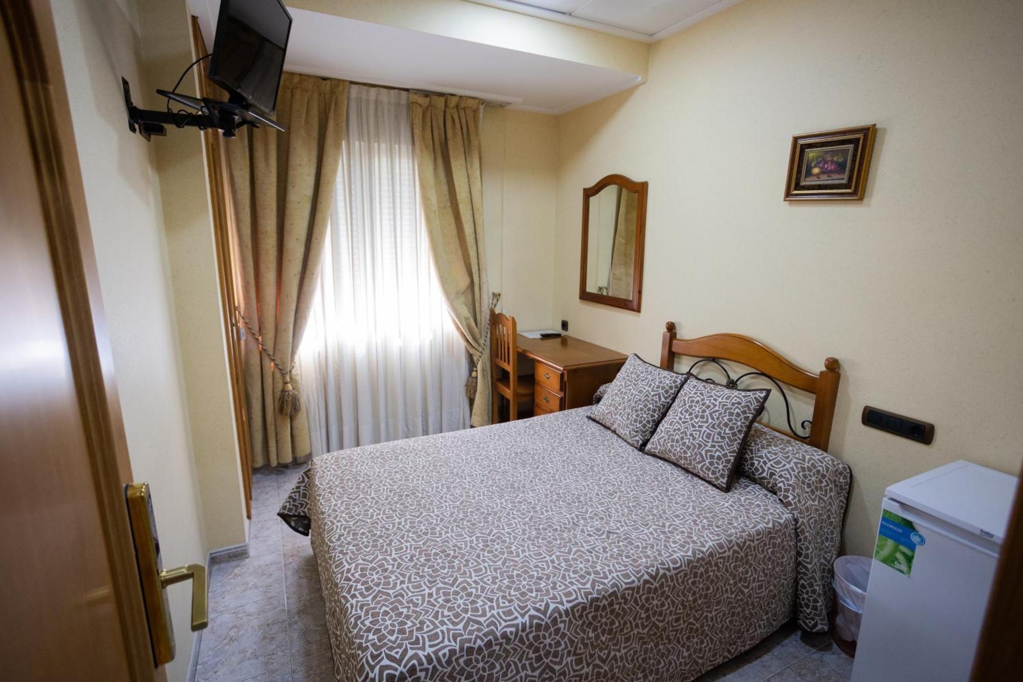 Hotel Beatriz Буриана Екстериор снимка