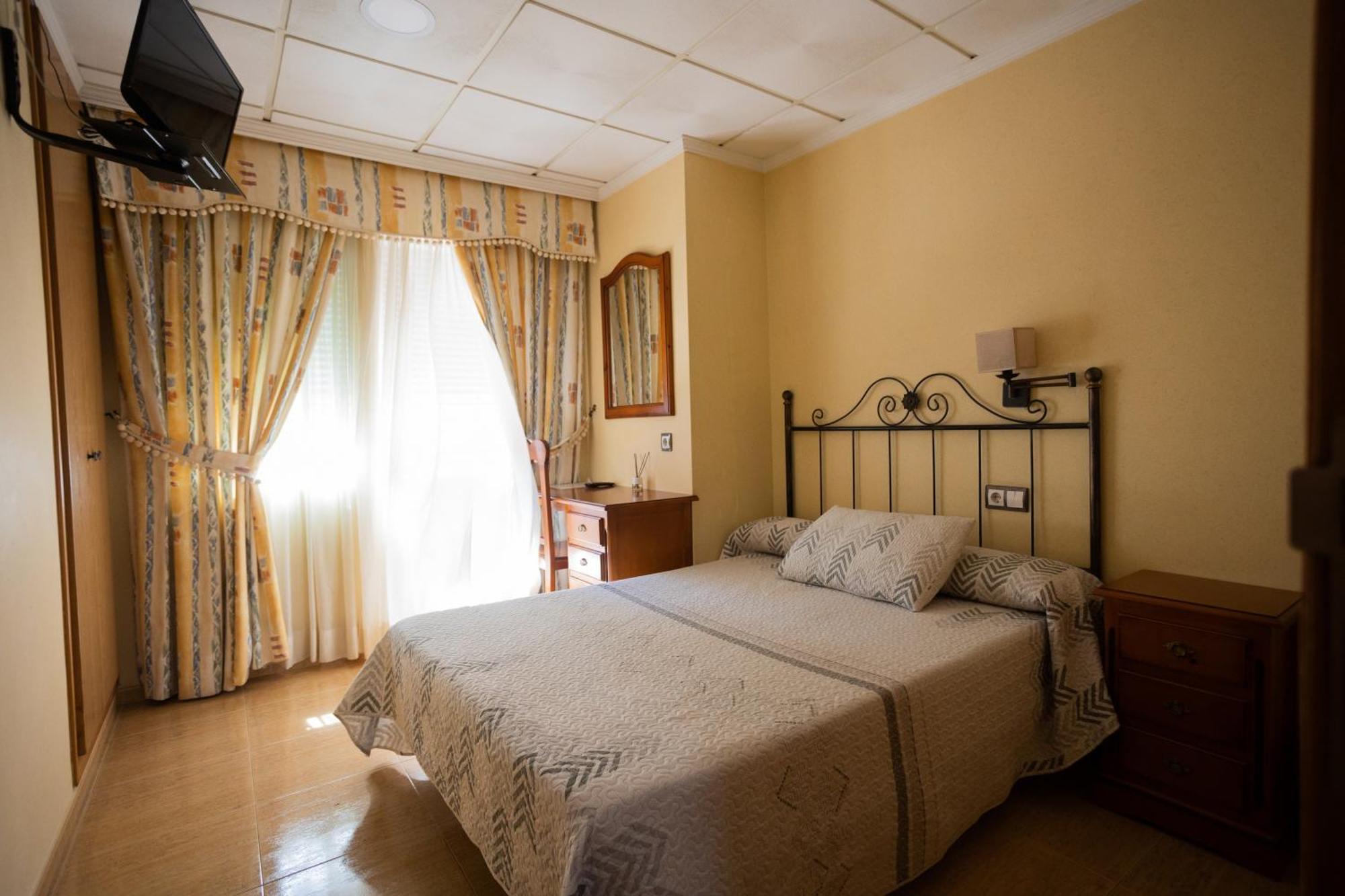 Hotel Beatriz Буриана Екстериор снимка