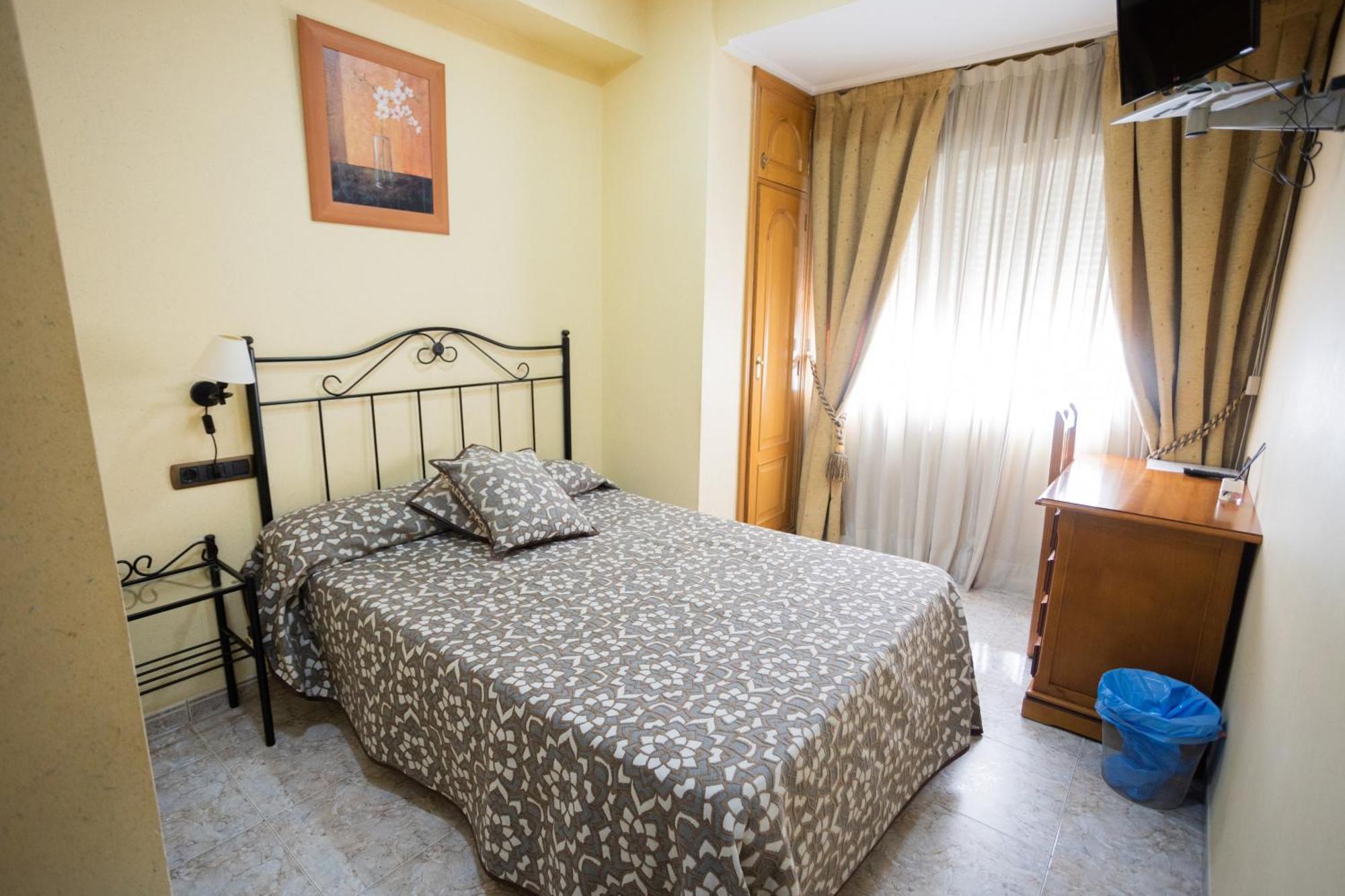 Hotel Beatriz Буриана Екстериор снимка