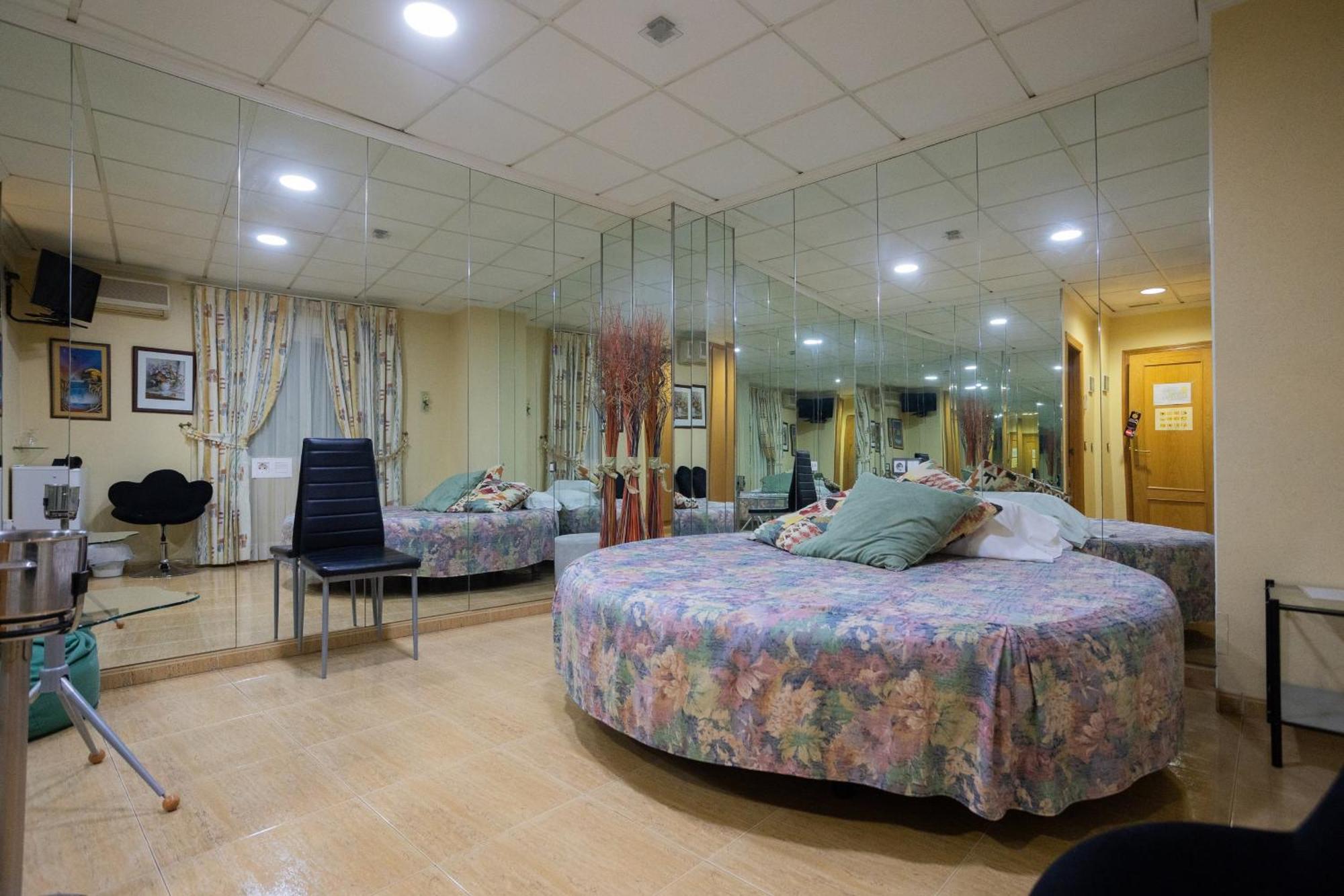 Hotel Beatriz Буриана Екстериор снимка