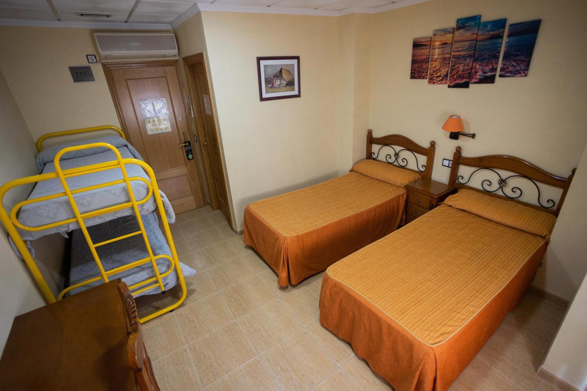 Hotel Beatriz Буриана Екстериор снимка