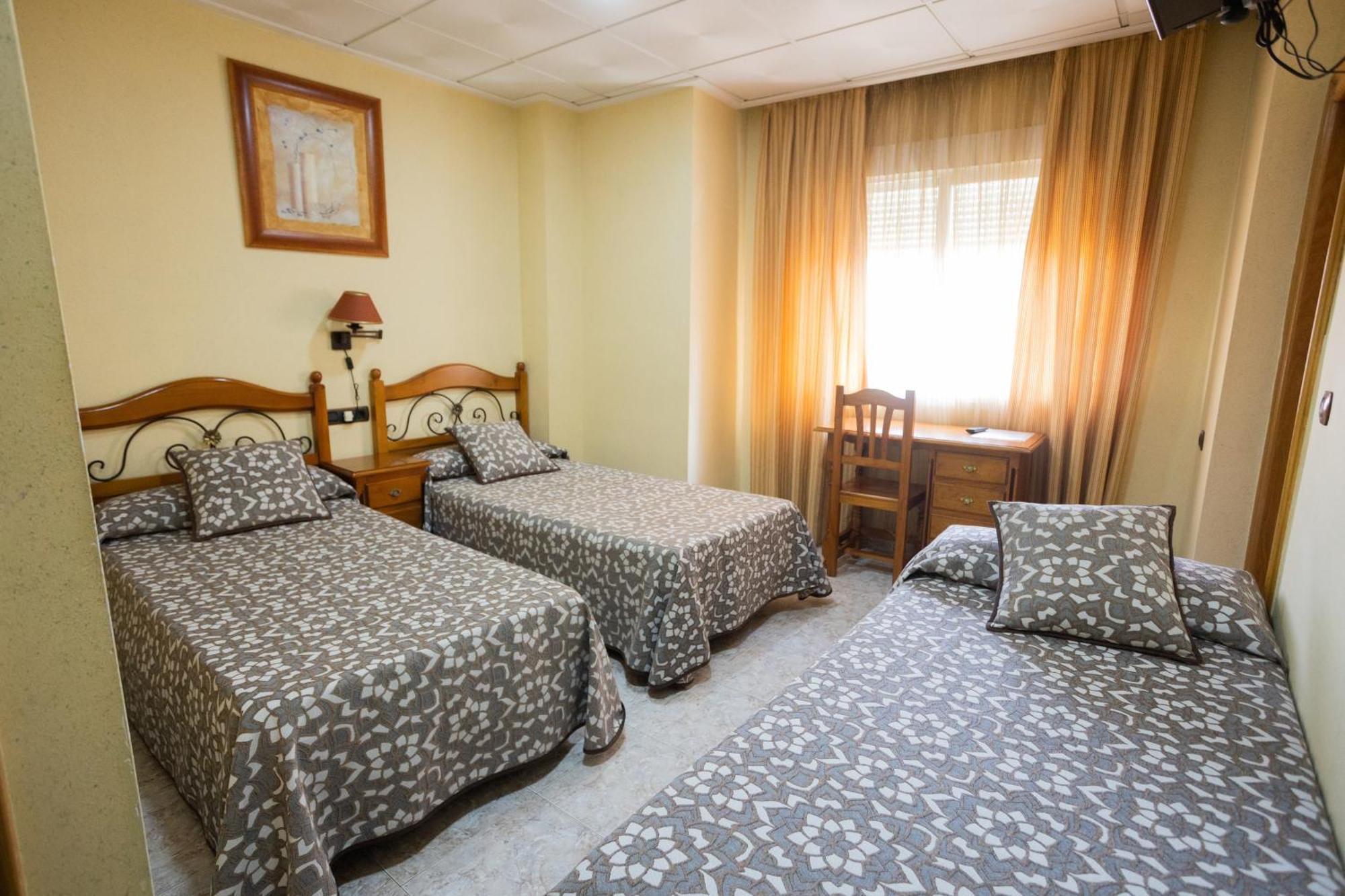 Hotel Beatriz Буриана Екстериор снимка