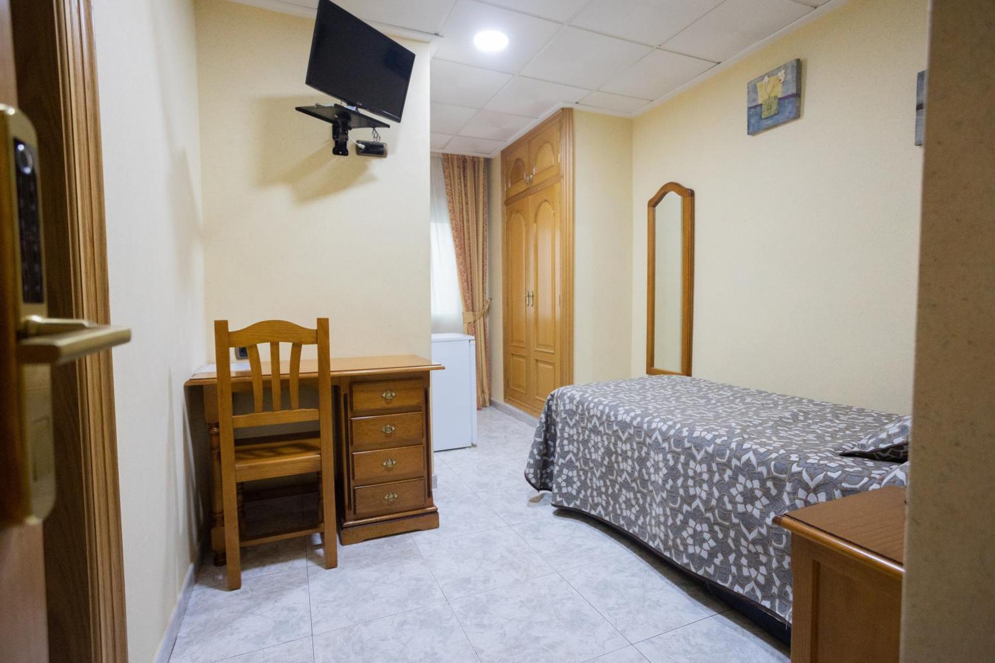 Hotel Beatriz Буриана Екстериор снимка