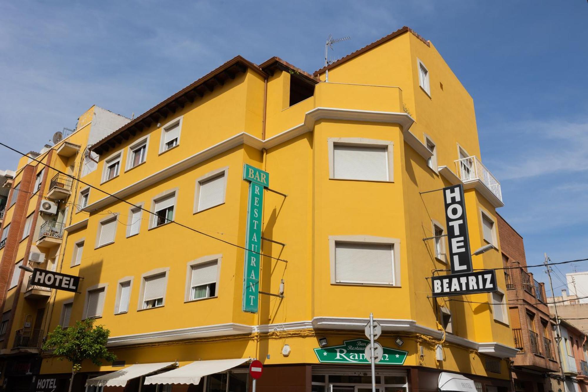 Hotel Beatriz Буриана Екстериор снимка